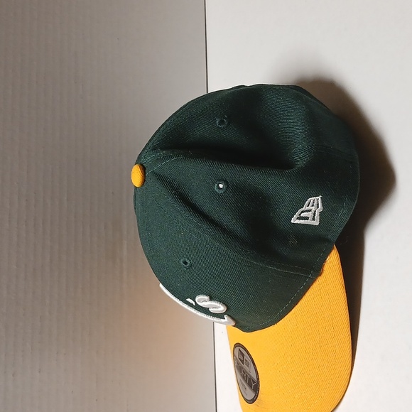 New Era Oakland Athletics Green Yellow Youth Hat NWY - Picture 6 of 7